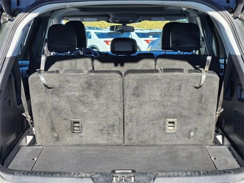 Certified 2022 Ford Explorer XLT w/ Equipment Group 202A image 33