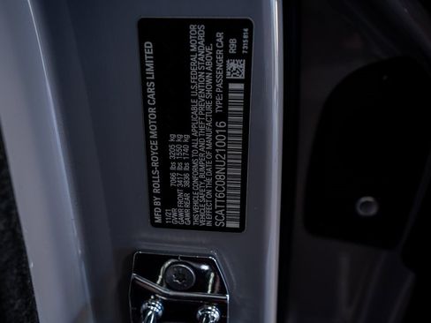 Used 2022 Rolls-Royce Phantom Sedan image 72