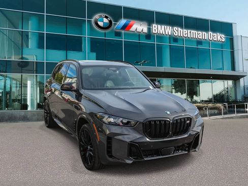 Used 2024 BMW X5 M60i AWD/4WD image 3