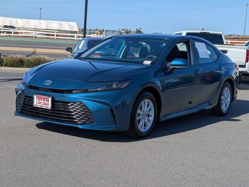 Used 2026 Toyota Camry LE image 11