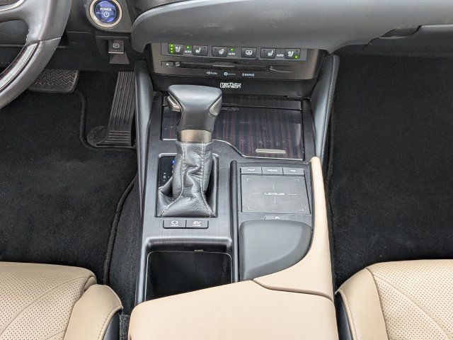 Used 2021 Lexus ES 300h Ultra Luxury w/ Accessory Package 2 FWD image 19