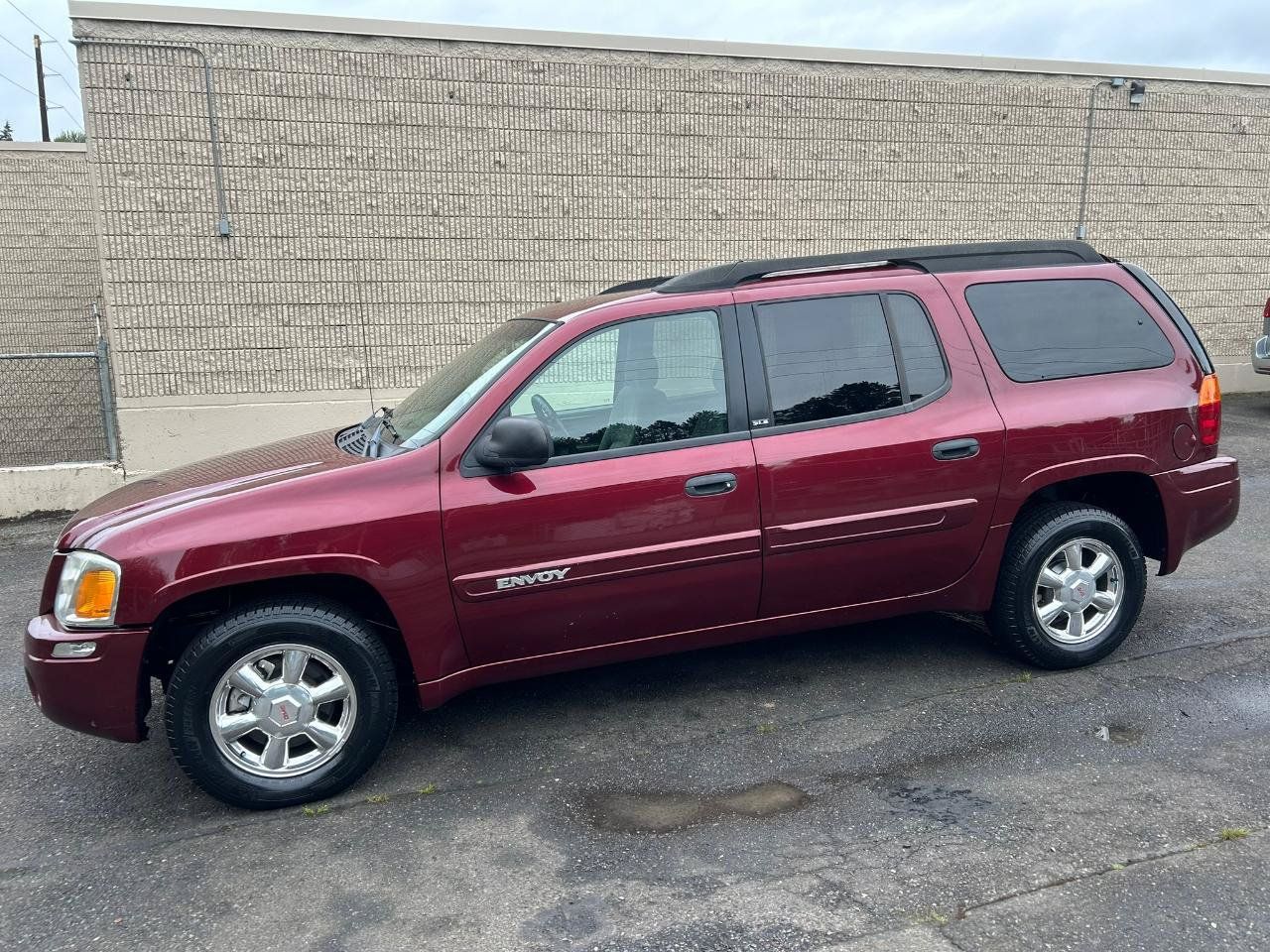 Used 2003 GMC Envoy XL SLE AWD/4WD image 8