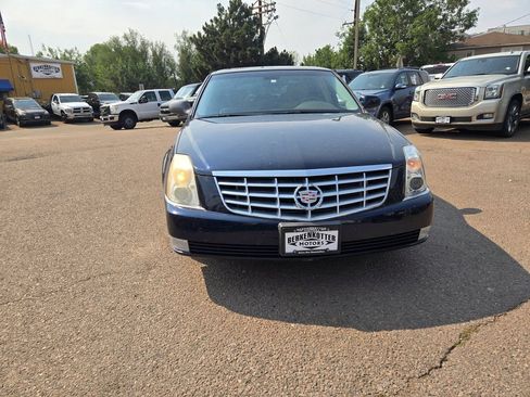 Used 2006 Cadillac DTS w/ Sun And Sound Package FWD image 4