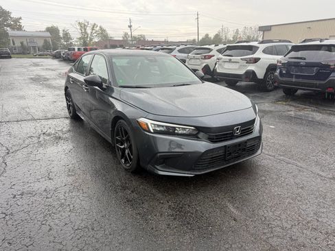 Used 2024 Honda Civic Sport image 4