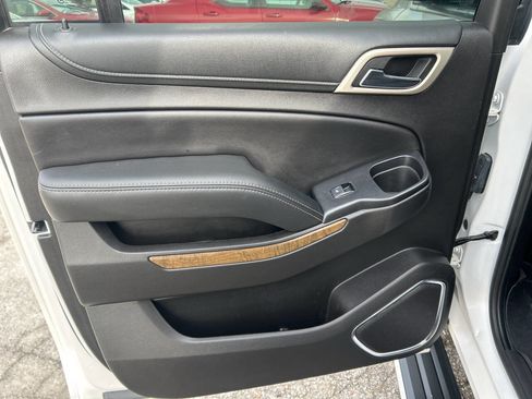 Used 2018 GMC Yukon XL Denali w/ Denali Ultimate Package image 12