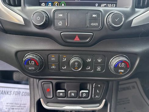 Used 2020 GMC Terrain SLE w/ Driver Convenience Package AWD/4WD image 23