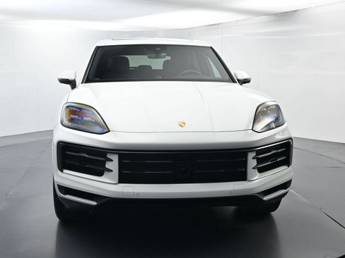 Certified 2026 Porsche Cayenne E-Hybrid AWD/4WD image 18