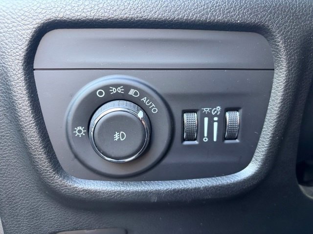 Used 2021 Jeep Grand Cherokee L Limited AWD/4WD image 22