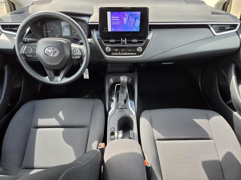 Used 2025 Toyota Corolla LE FWD image 13
