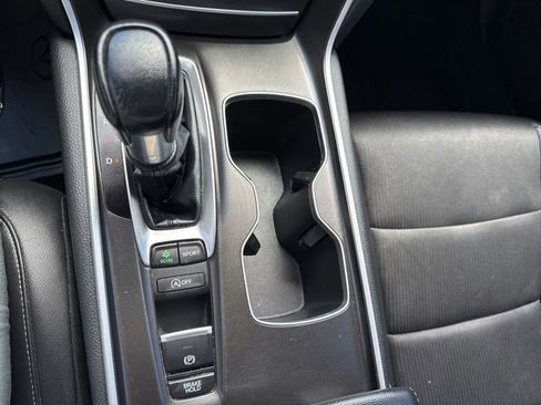Used 2022 Honda Accord Sport image 16