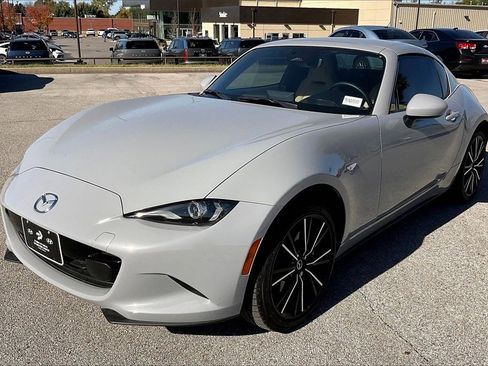 Used 2025 MAZDA MX-5 Miata RF Grand Touring image 16