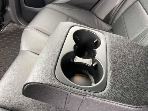 Used 2021 Mercedes-Benz GLE 350 4MATIC image 12