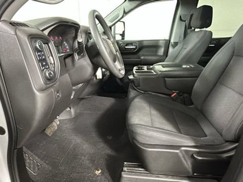 Used 2019 Chevrolet Silverado 1500 Custom w/ Custom Max Trailering Package AWD/4WD image 12