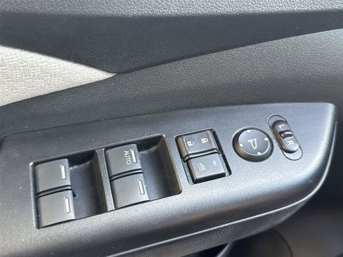 Used 2015 Honda CR-V EX image 19