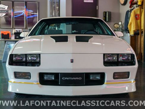 Used 1990 Chevrolet Camaro IROC-Z image 12