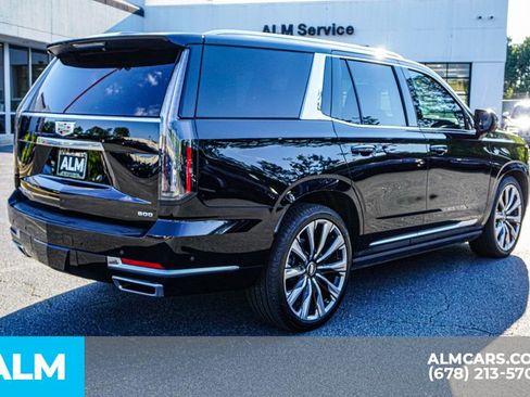 Used 2026 Cadillac Escalade Luxury w/ Touring Package AWD/4WD image 6