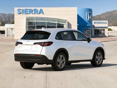New 2027 Honda HR-V LX image 3