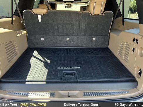 Used 2018 Cadillac Escalade ESV Platinum image 11