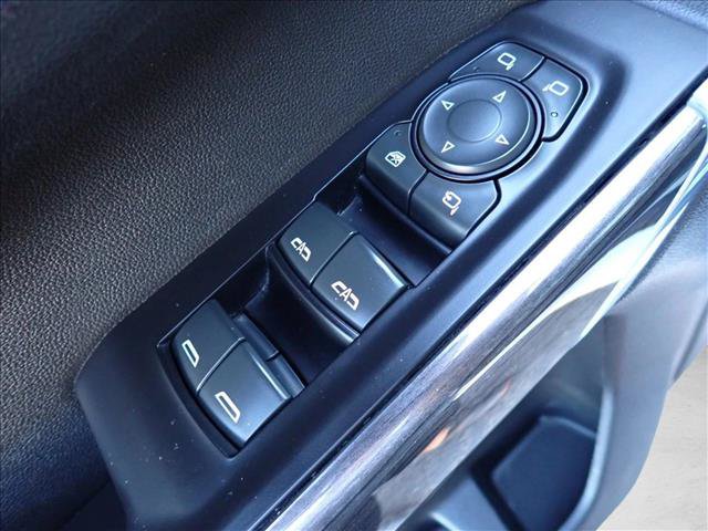 Used 2020 Chevrolet Silverado 1500 LTZ AWD/4WD image 13