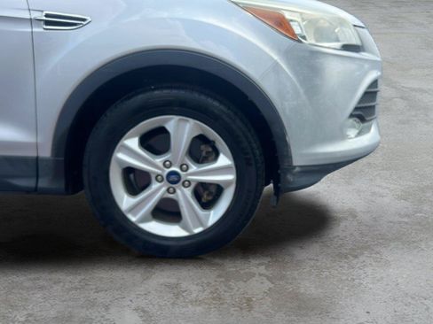 Used 2014 Ford Escape SE AWD/4WD image 9