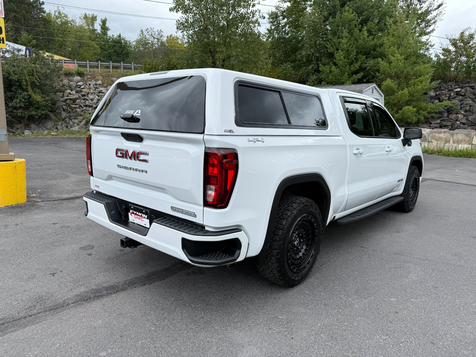 Used 2021 GMC Sierra 1500 Elevation AWD/4WD image 5