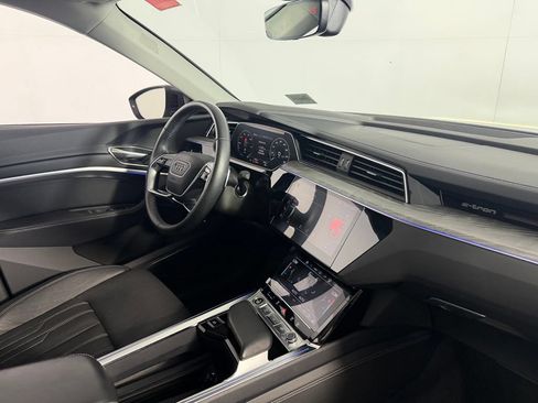 Used 2024 Audi Q8 e-tron Prestige w/ Prestige Package AWD/4WD image 35