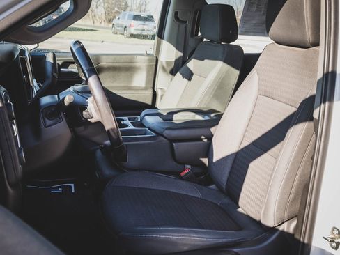 Used 2021 Chevrolet Silverado 1500 LT w/ Z71 Off-Road Package image 20