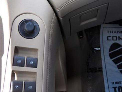 Used 2012 Buick LaCrosse Premium FWD image 18