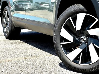 New 2026 Volkswagen Atlas Cross Sport SE