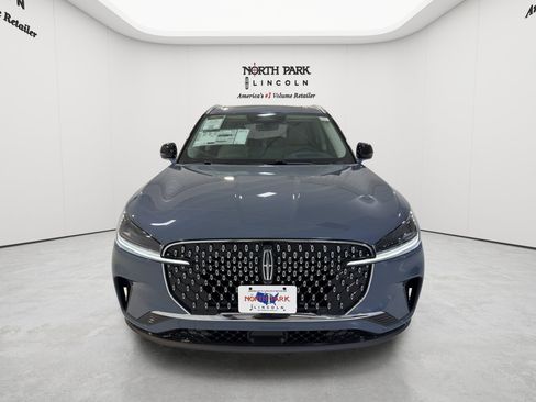 New 2026 Lincoln Aviator 2WD image 33