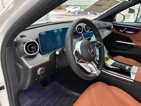 Used 2025 Mercedes-Benz C 300 Sedan image 9