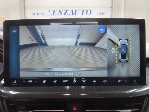 Used 2023 Ford Escape ST-Line Elite w/ Premium Technology Package AWD/4WD image 16