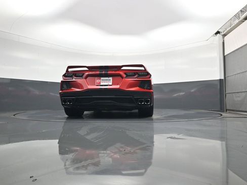 Used 2021 Chevrolet Corvette Stingray Premium Cpe w/ Z51 Performance Package image 19