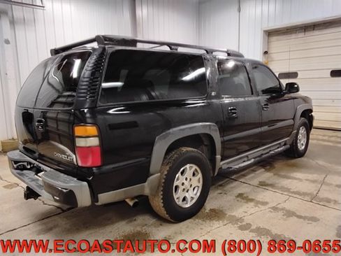 Used 2004 Chevrolet Suburban Z71 w/ Preferred Equipment Group image 3