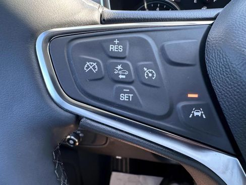 Used 2024 Chevrolet Equinox LT AWD/4WD image 16