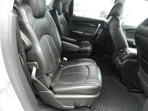 Used 2007 GMC Acadia SLT w/ Trailering Package image 13