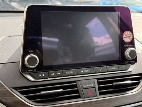 Used 2023 Nissan Altima 2.5 SV image 19