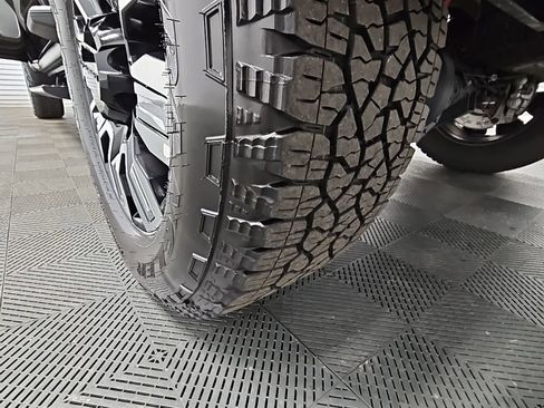 Used 2024 GMC Sierra 2500 Denali w/ Technology Package image 45