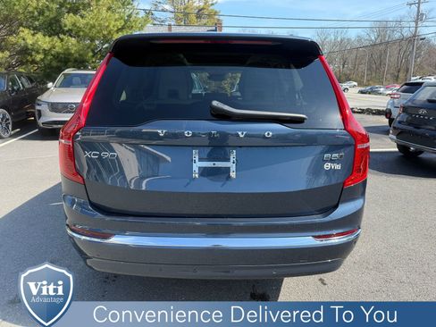Certified 2023 Volvo XC90 B5 Plus AWD/4WD image 7