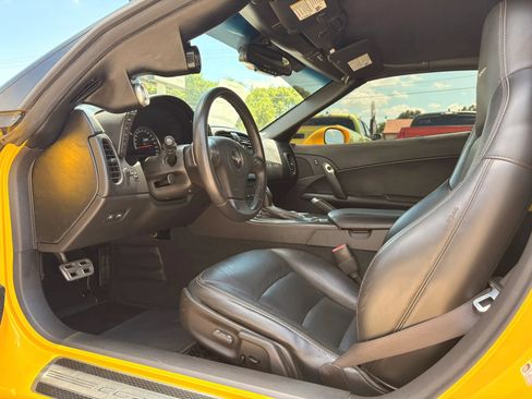Used 2010 Chevrolet Corvette Grand Sport w/ Preferred Equipment Group RWD image 12