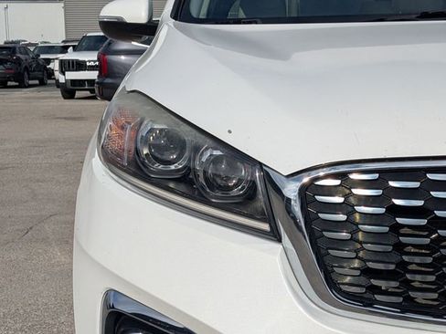 Used 2019 Kia Sorento SX image 9