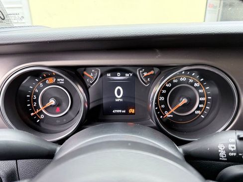 Used 2020 Jeep Wrangler Unlimited Sport image 15