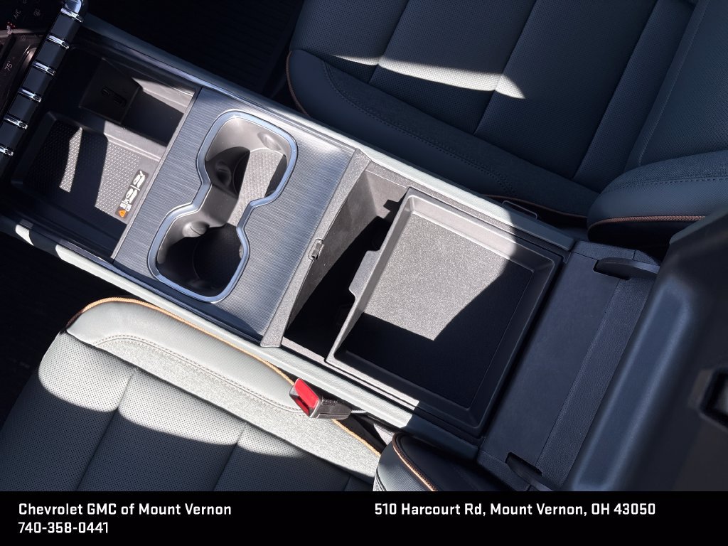 New 2027 GMC Acadia AT4 w/ LPO, Floor Liner Package AWD/4WD image 25