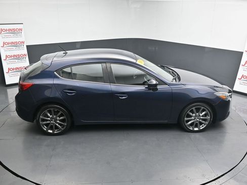 Used 2018 MAZDA MAZDA3 Touring image 35