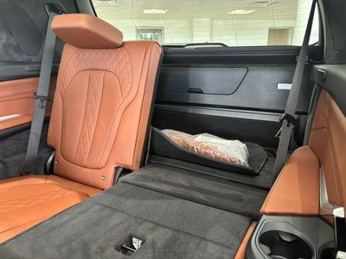 Certified 2026 BMW X7 M60i AWD/4WD image 23