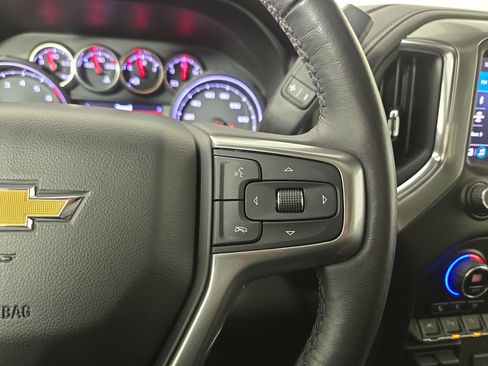 Used 2019 Chevrolet Silverado 1500 LTZ w/ LTZ Premium Package AWD/4WD image 16