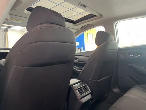 Used 2025 Honda Accord SE image 17