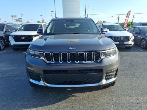 Used 2023 Jeep Grand Cherokee L Laredo AWD/4WD image 2