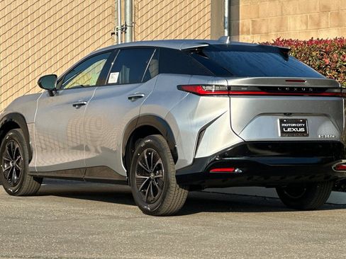 New 2026 Lexus RZ 350e image 6