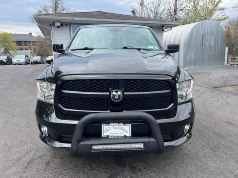 Used 2017 RAM 1500 Express AWD/4WD image 2